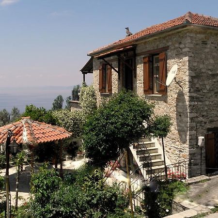 Tsorni Hill Cottage Lefókasztro Kültér fotó