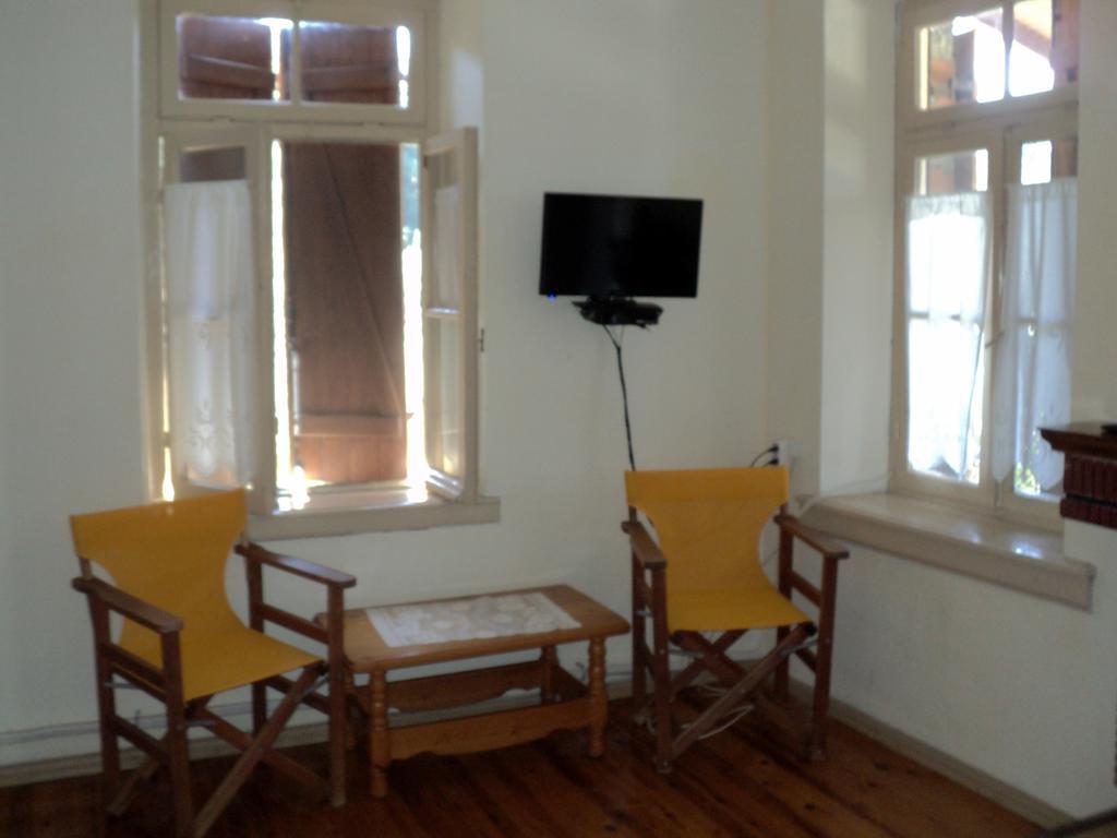 Tsorni Hill Cottage Lefókasztro Kültér fotó